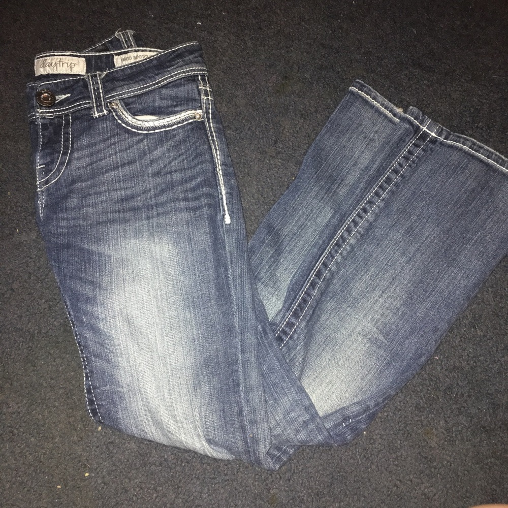Daytrip Jeans - Picture 2 of 5